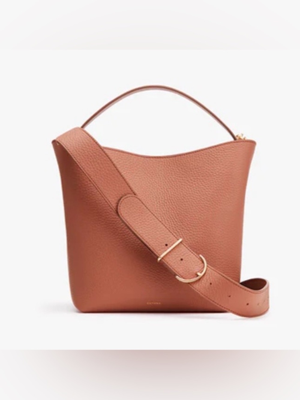 Cuyana Linea Bucket Bag in pebbled terracotta